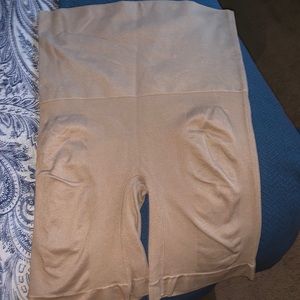 Dreamwear Shapewear - 1X - NWOT!